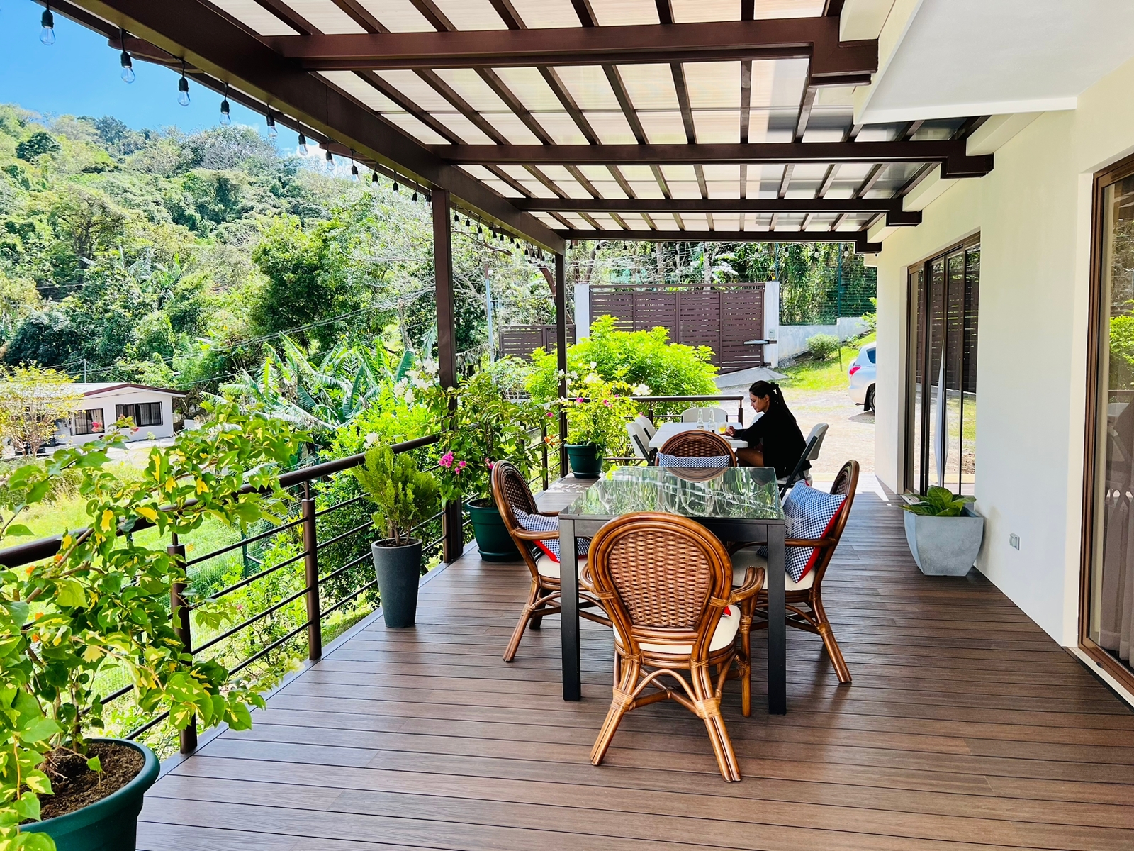 Sala con piso de madera